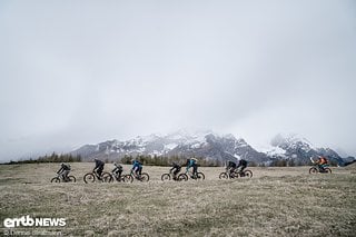 Die Schnee-Passagen liegen hinter uns, jetzt gibt es wieder befahrbare Trails