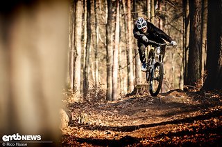 Was mit einem Pivot Shuttle LT immer geht? Schnell und verspielt über die Trails bügeln.