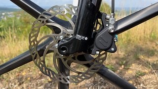 Geber und Nehmer werden geschmiedet und um CNC-gefräste Parts ergänzt.