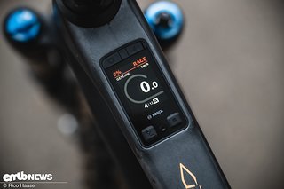 Das kleine, hell hinterlegte A symbolisiert, dass hier der vollautomatische Automatikmodus angewählt ist.