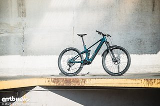 Mit dem Raymon Airok Ultra bekommt man ein potentes E-Mountainbike,