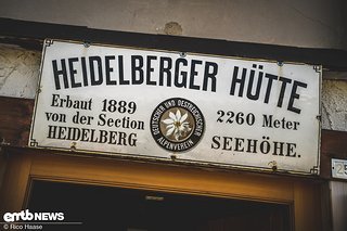 Mittagspause machen wir auf der urigen Heidelberger Hütte