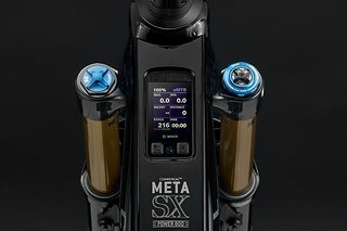 Das Signature-Modell wurde mit dem großen Kiox 300 Display ausgestattet.