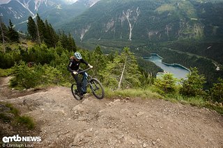 Sitzposition und Traktion passen auch im Uphill hervorragend. Sitzposition und Traktion passen auch im Uphill hervorragend.