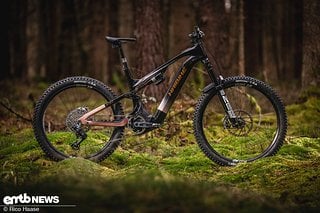 Das neu entwickelte Haibike Hybe reiht sich nahtlos in die bekannte Designsprache der Marke, die mit der Vorstellung des Lyke ihren Anfang nahm, ein.