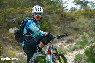 Kiran Page – Initiator der World E-Bike Series WES und begeisterter eBiker – zeigt Matt seine Trails und führt ihn von Sospel nach Peille