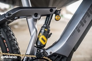 Beim Dämpfer kann man sich auf die Qualitäten eines Öhlins TTX Air Extended verlassen