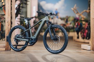 CUBE Acid 240 Hybrid Rookie SLX 400X – Preis 2.599 € (UVP). CUBE Acid 240 Hybrid Rookie SLX 400X – Preis 2.599 € (UVP).