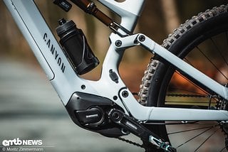 Canyon verbaut beim Spectral:ON 9.0 den Shimano Steps E8000-Motor