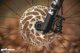 Großer Teller vorne: Die Magura MT5 sorgt für Verzögerung