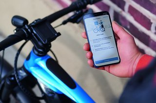 Diebstahlsicher: Befindet sich das mit dem System gekoppelte Smartphone nicht in der Nähe, gibt es keine Motorunterstützung.