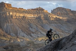 E-MTB-Video: Marshall Mullen rockt auf dem Terrain der Redbull Rampage