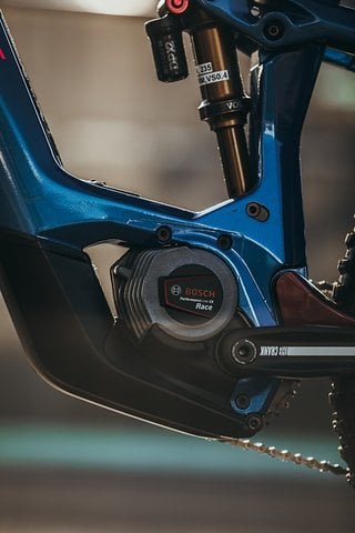 Um in modernen E-MTB-Rennen bestehen zu können, ist der CX Race-Motor von Bosch beinah unverzichtbar.