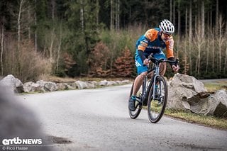 Mit dem Specialized Turbo Creo SL Expert EVO macht es auch Spaß, wenn der Motor längst nicht mehr unterstützt