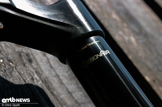 DebonAir steht bei RockShox seit ein paar Jahren für eine vergrößerte Negativ-Luftkammer