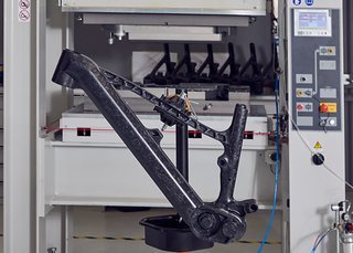 Die vollintegrierte Rahmenplattform namens Power Frame soll die E-Bike-Welt revolutionieren. Die vollintegrierte Rahmenplattform namens Power Frame soll die E-Bike-Welt revolutionieren.