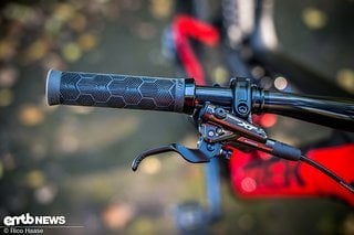 Bei der Shimano XT bekommt man eine kraftvolle Bremse zum guten Preis