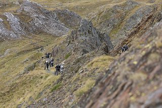 Wieder ging es einen langen Anstieg hinauf, bevor wir zu Stage 1 kamen. Wieder ging es einen langen Anstieg hinauf, bevor wir zu Stage 1 kamen.