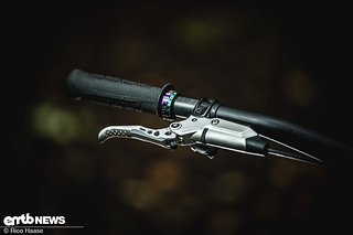 Wer seine Bremse nicht nur optisch aufwerten möchte, greift zu Bremshebeln von OAK Components.