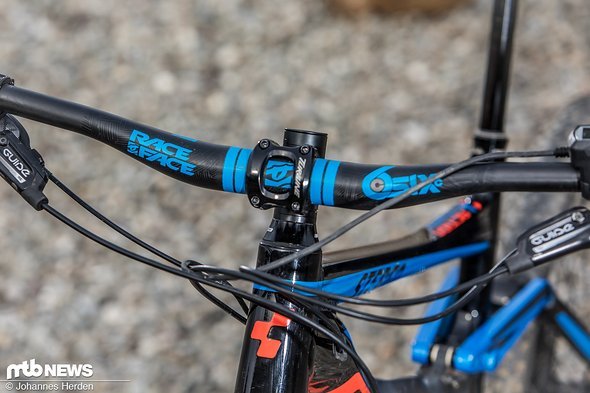 An den Kontaktpunkten zwischen Bike und Fahrer gibt es nichts zu bemängeln An den Kontaktpunkten zwischen Bike und Fahrer gibt es nichts zu bemängeln
