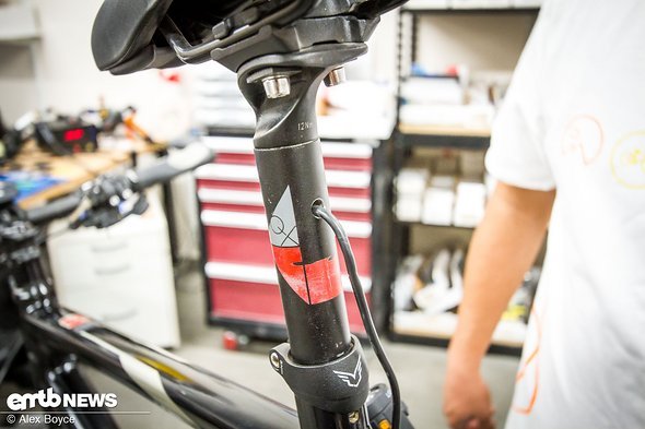 This is where we fed the rear light, obviously there is no moveable seat post here, so bike specific wiring routes are necessary. This is where we fed the rear light, obviously there is no moveable seat post here, so bike specific wiring routes are necessary.
