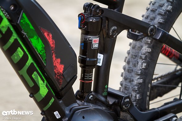 The rear shock is still smooth and progressive. It retains its small bump sensitivity The rear shock is still smooth and progressive. It retains its small bump sensitivity