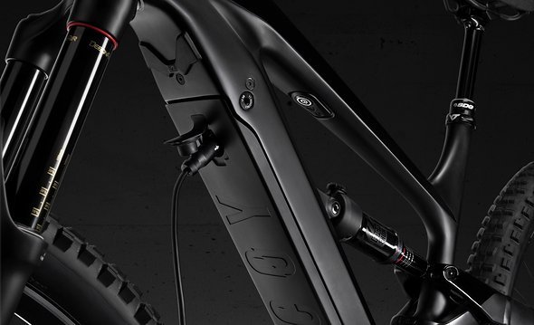 You can also charge the battery directly on the bike You can also charge the battery directly on the bike