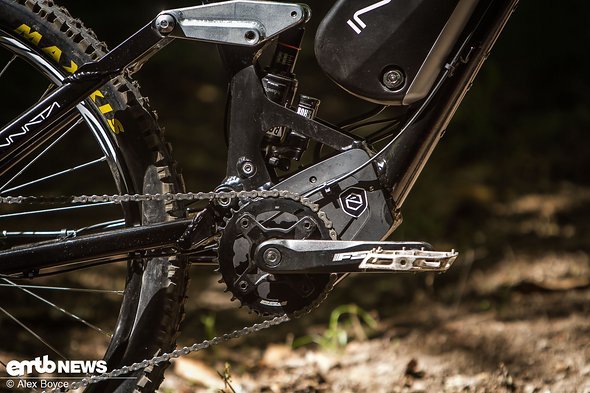Der Brose-Motor ist im Gegensatz zum Rest unauffällig integriert Der Brose-Motor ist im Gegensatz zum Rest unauffällig integriert