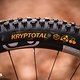 ... Continental Kryptotal-Reifen runden die hochwertige Ausstattung ab.