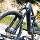 Vorn werkelt eine Fox 38 Performance Elite mit Grip X Dämpfungskartusche
