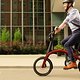 Winzige Räder und polarisierendes Design. Die neue Marke Ariv von General Motors stellt zwei kompakte City-E-Bikes vor
