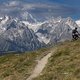 Die Strecke der E-Tour du Mont Blanc führt durch die Schweizer Alpen und bietet eine atemberaubende Kulisse.