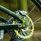 Mit 220/200 mm Scheiben ausgerüstet bringt einen die SRAM Maven Silver kraftvoll zum Stehen.