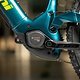 Verbaut wurden der Bosch Performance CX mit jetzt bis zu 100 Nm und eine ins Unterrohr integrierte Powertube mit 800 Wh Kapazität, die durch einen 250 Wh Ranger-Extender erweitert werden kann.