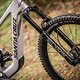 An der Front kommt eine RockShox Lyrik Select+ zum Einsatz.