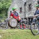 Fotograf und Ex Downhill Pro Dennis Stratmann und Weltenbummler Tobias Woggon durchstreifen die schottischen Highlands und suchen den perfekten Whiskey, ähm Trail natürlich