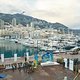 Clash of Cultures? Ein seltenes Bild: Das E-Village der WES im Herzen von Monaco.