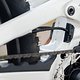 Eine robust wirkende Klemmung spuckt die Leitungen wieder aus.