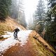 ... kann in den höheren Lagen an der Nordseite noch Schnee liegen. Das gilt es bei der Tourenplanung zu beachten
