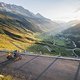 Furkastraße mit Blick zurück nach Andermatt