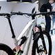 Das Team von Hepha hat sich nicht lumpen lassen und ein astreines Vollgas Performance E-MTB auf die Beine gestellt …